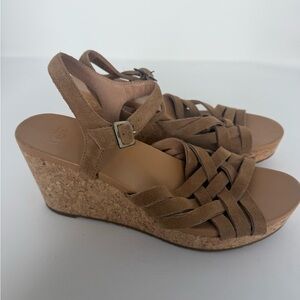 Women's UGG Uma Brown Wedge Sandals 1019892